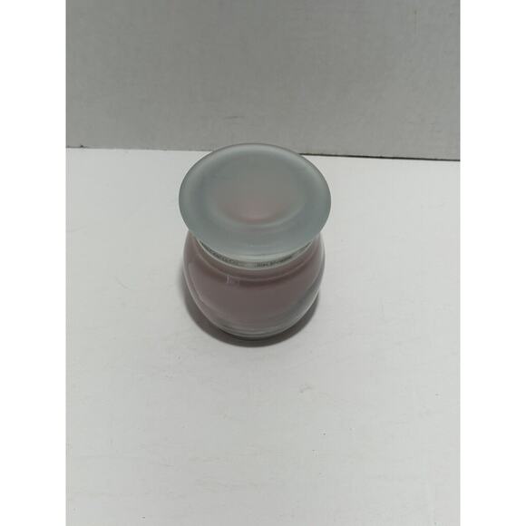 The White Barn Candle Co. Real Essence 7.5 Oz Candle Jar Lilac Blossom Discontin - Picture 2 of 7